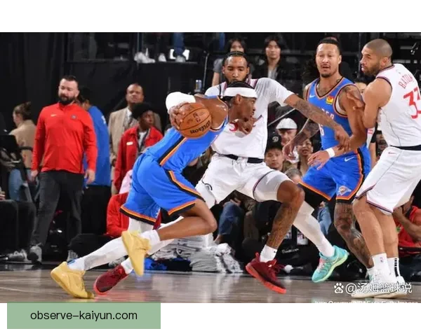 NBA赛场风云再起巨星对决引爆季后赛席位争夺战局升级