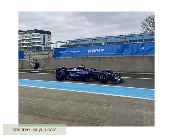 F1赛季重燃战火 各大车队备战新一轮激烈角逐