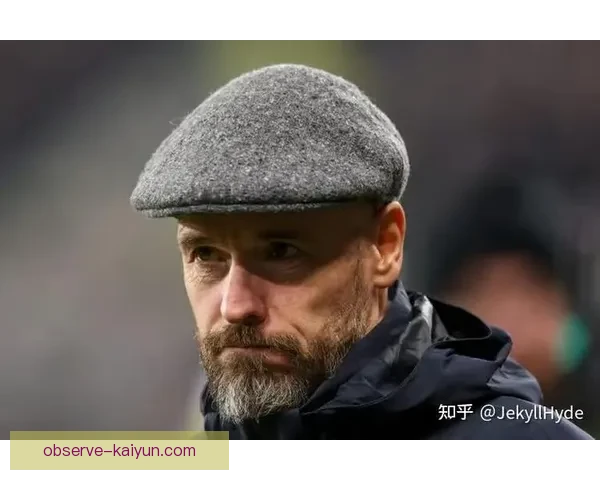 曼联滕哈赫更衣室掌控力引发媒体连番质疑与讨论